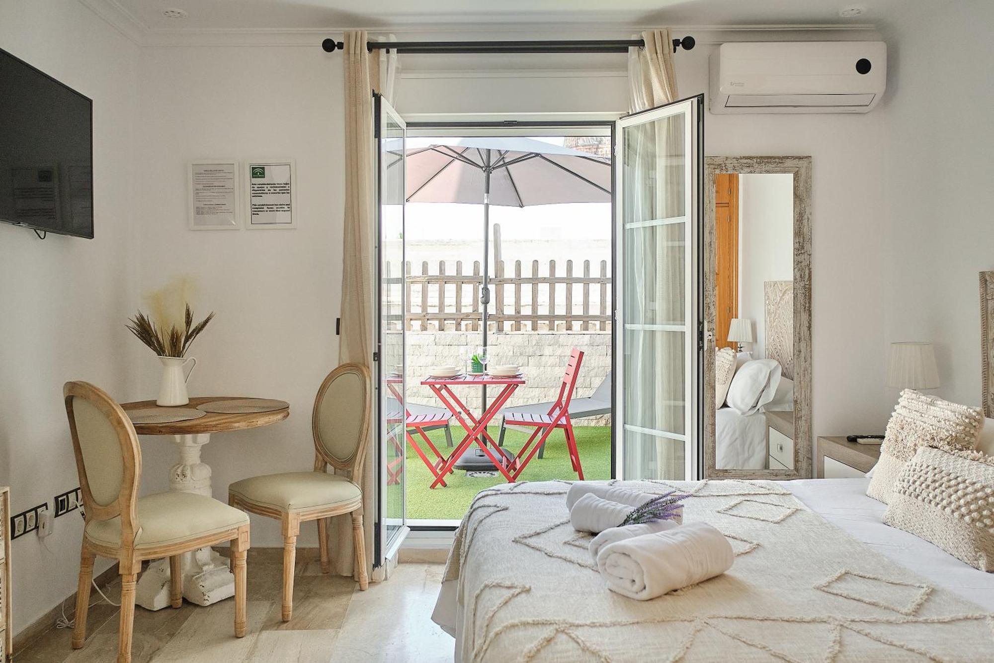 Studio Novena Little Apartments Kadyks Zewnętrze zdjęcie
